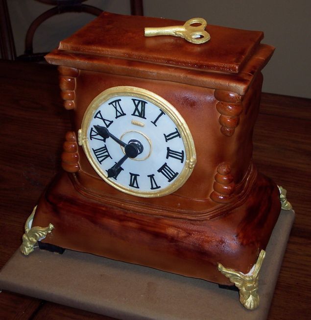 Antique Clock Cake | Unique cakes designs, Clock, Halloween .