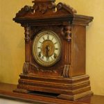 lovely antique shelf clock antique_clock1.jpg 350×461 pixels (With .