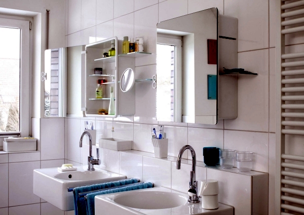 Mirror cabinet in the bathroom – designs for minimalist interior .