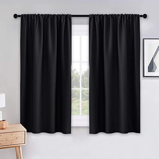 Black Curtains: Adding Drama and Sophistication to Your Living Spaces