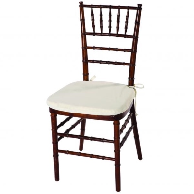 Chiavari Chairs: Elegant and Timeless Seating Options for Events and Dining