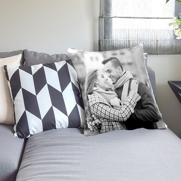 Custom Pillows: Personalized Comfort and Style for Your Home Decor