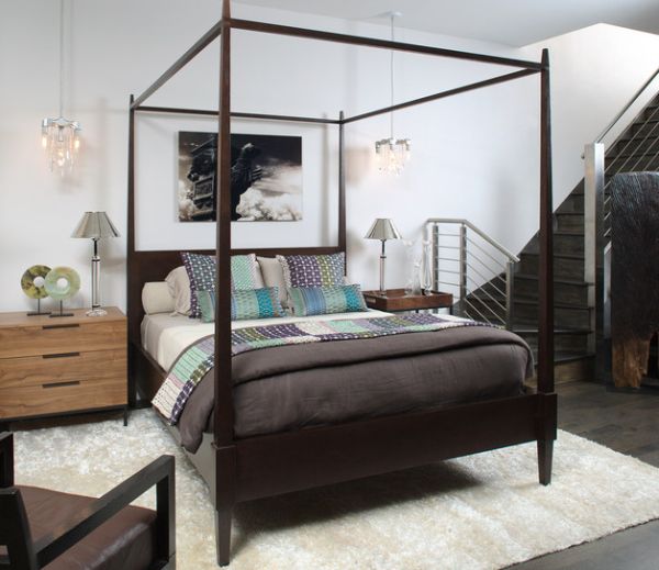 Four Poster Bed: Usher In The Holiday Retreat Vib