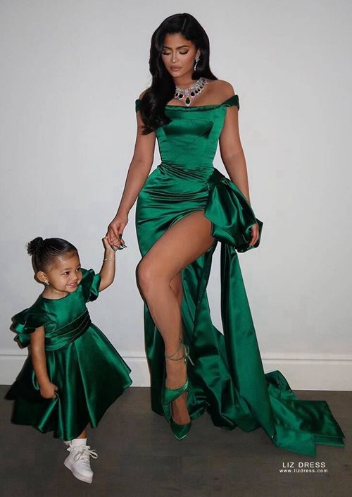 Kylie Jenner Green Off-the-shoulder Satin Formal Dress with Slit .