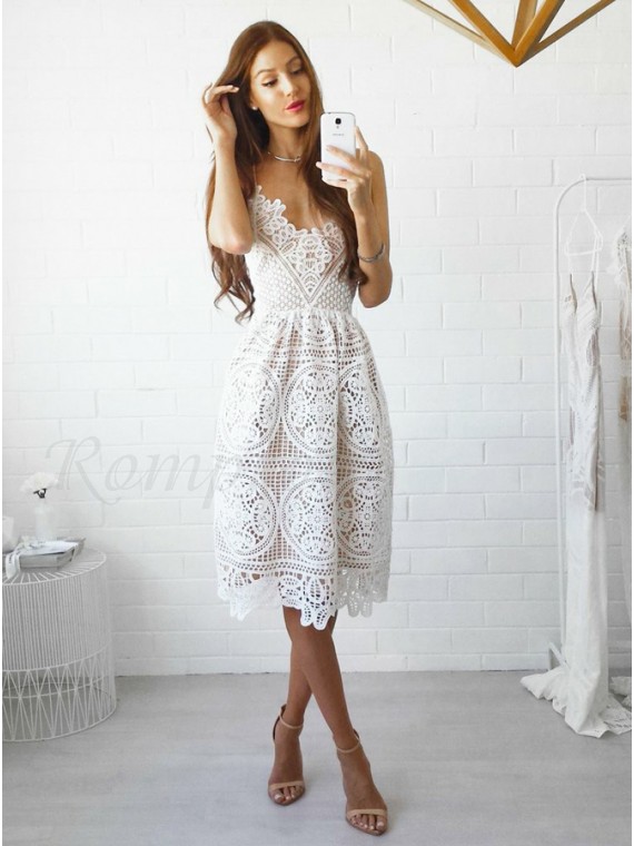 A-Line Spaghetti Straps Knee-Length White Lace Prom/Homecoming Dre