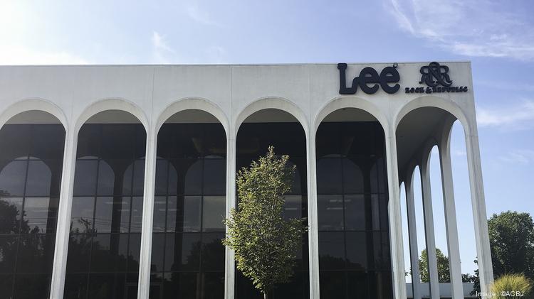 Lee Jeans will move headquarters from KC as part of VF Corp. split .