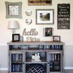 85 Creative Gallery Wall Ideas and Photos for 2019 | Living room .