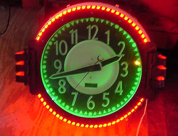 Federal Neon Clock Compa