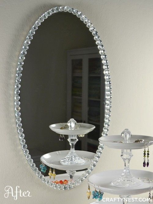 Oval Mirror Designs: Adding Graceful Curves to Your Reflective Decor