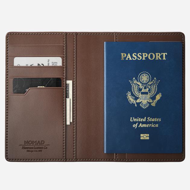 Traditional Passport Wallet | NOMAD