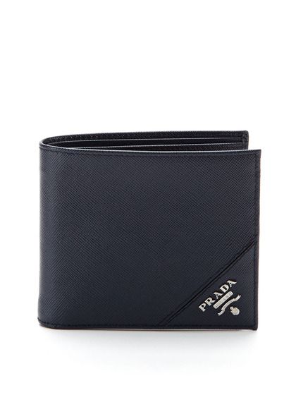 Saffiano Leather Bifold Wallet by Prada on Gilt.com | Cüzdan, Stil .