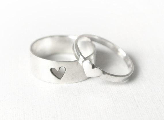 Rings For Couples: Symbolic Accessories
That Celebrate Love and Commitment