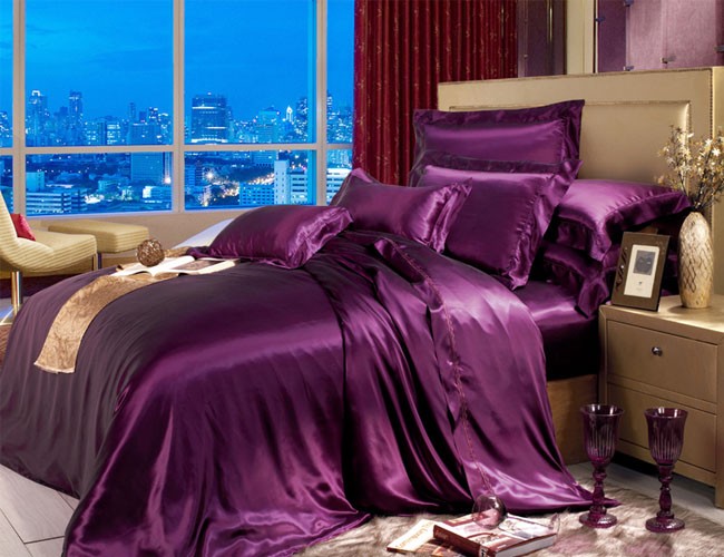 Silk Bed Sheet Designs: Opulent and
Luxurious Bedding Choices for Your Bedroom