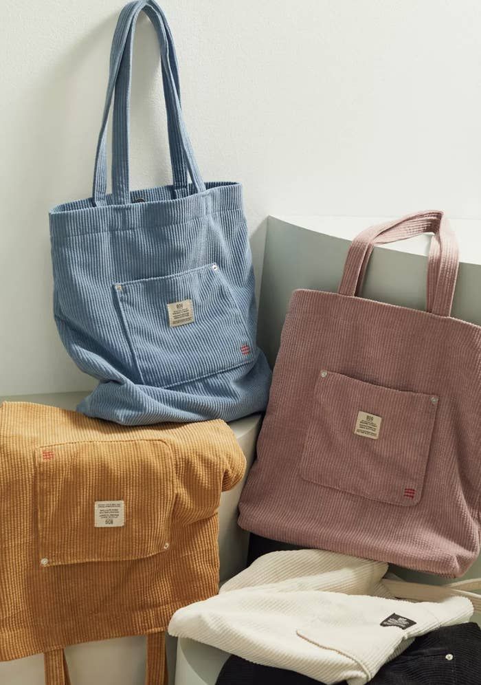 Everyday Essentials: Cloth Bags for Sustainable Living