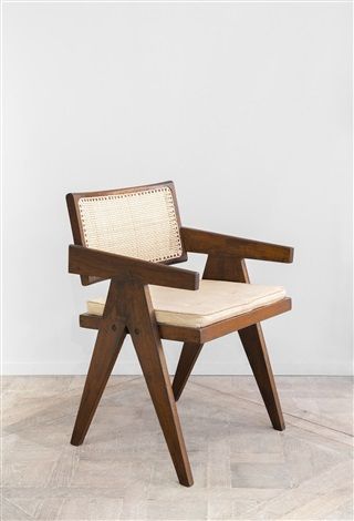 Natural Sophistication: Cane Chairs for Organic Appeal