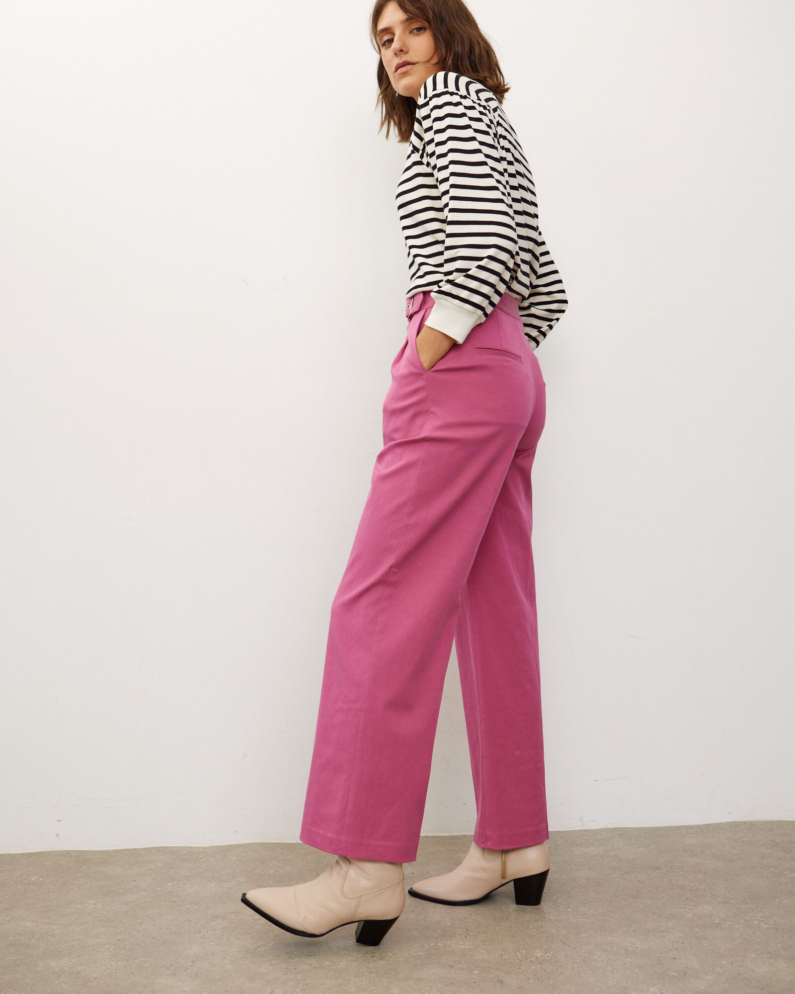 Pretty in Pink: Styling with Chic Pink Trousers