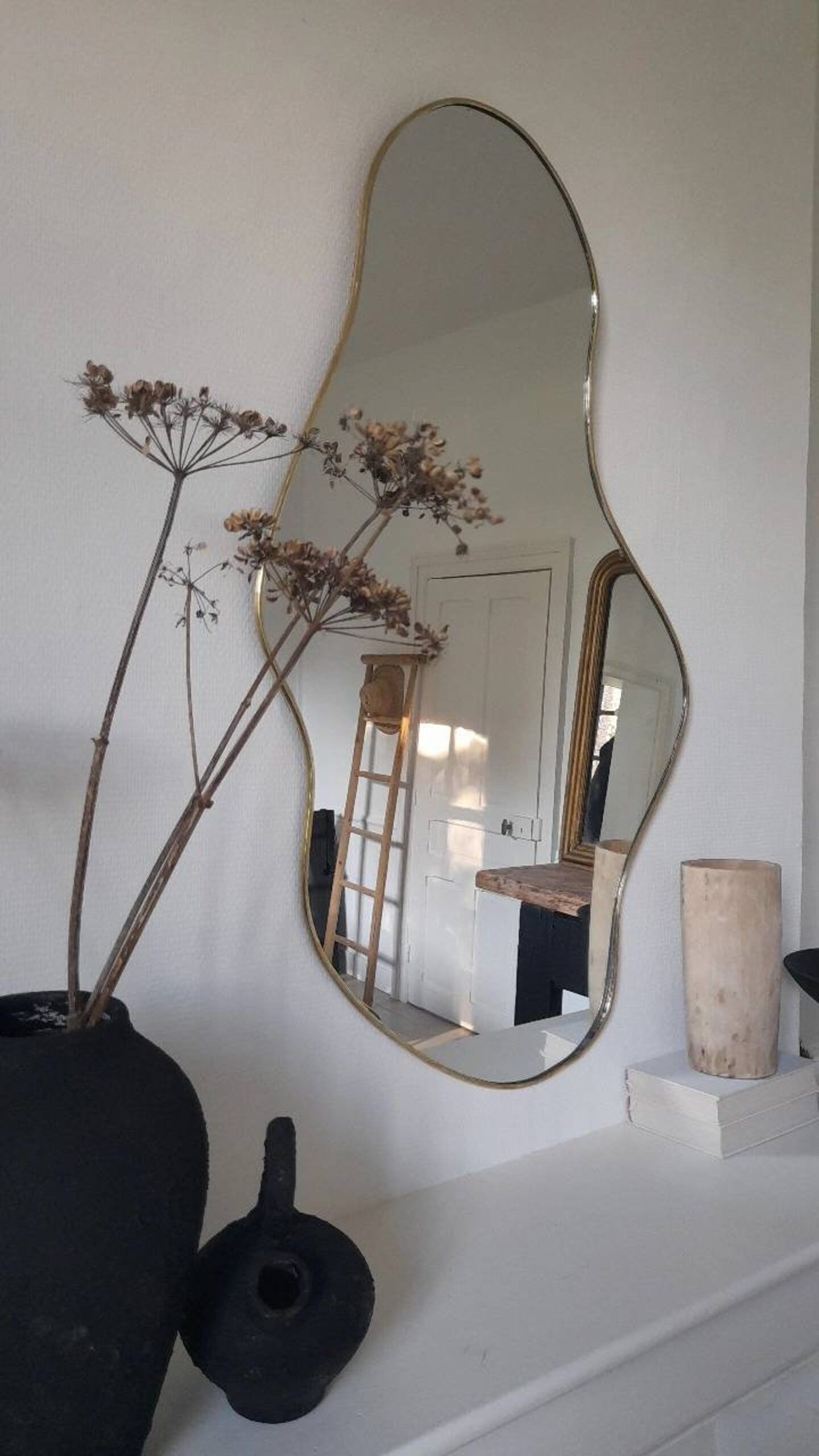 Reflective Beauty: Wall Mirror Designs for Stylish Spaces