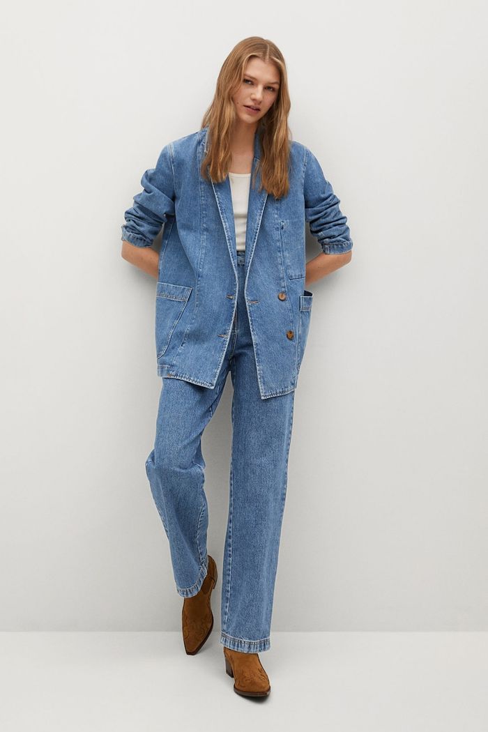 The Timeless Appeal of Denim Blazers: A Wardrobe Essential