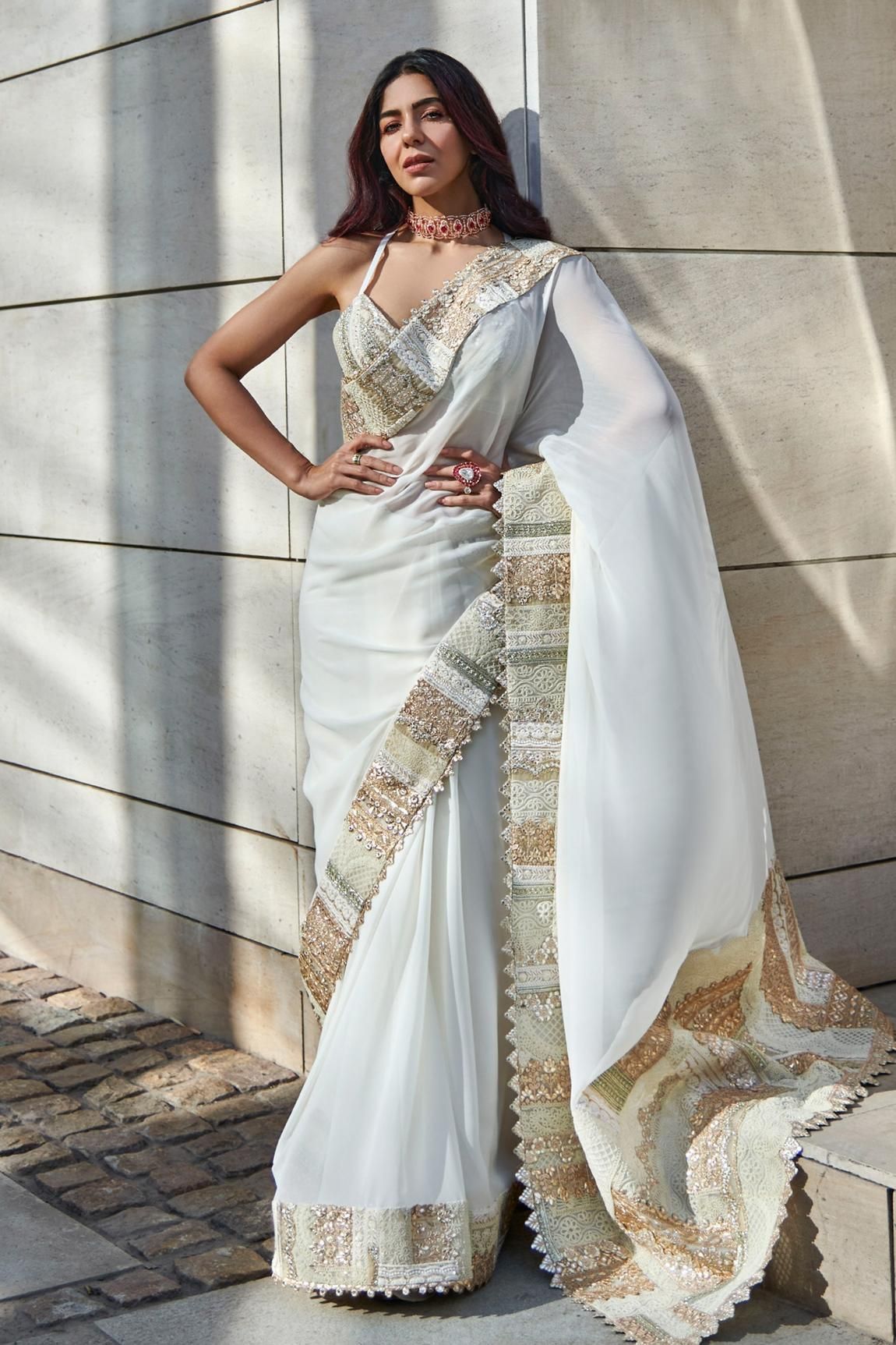 Exquisite Elegance: Unveiling the Beauty of Border Sarees