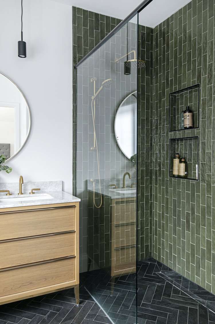Refresh and Renew: Modern Bathroom Shower Designs