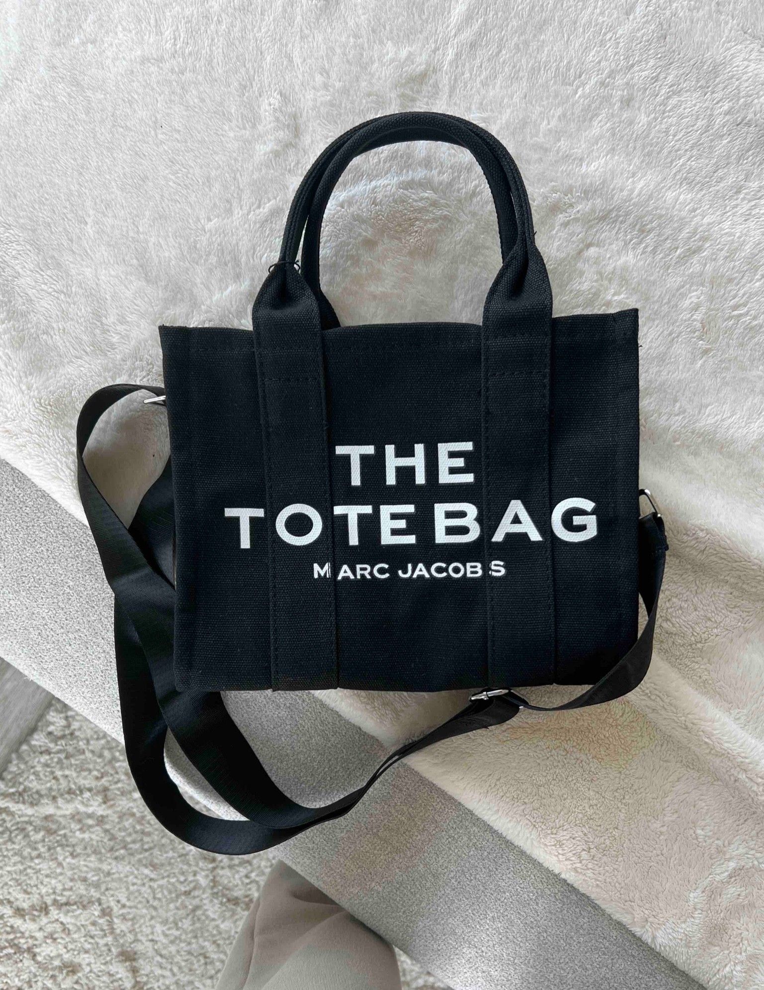 Chic and Functional: Stylish Tote Bag Designs for Every Occasion