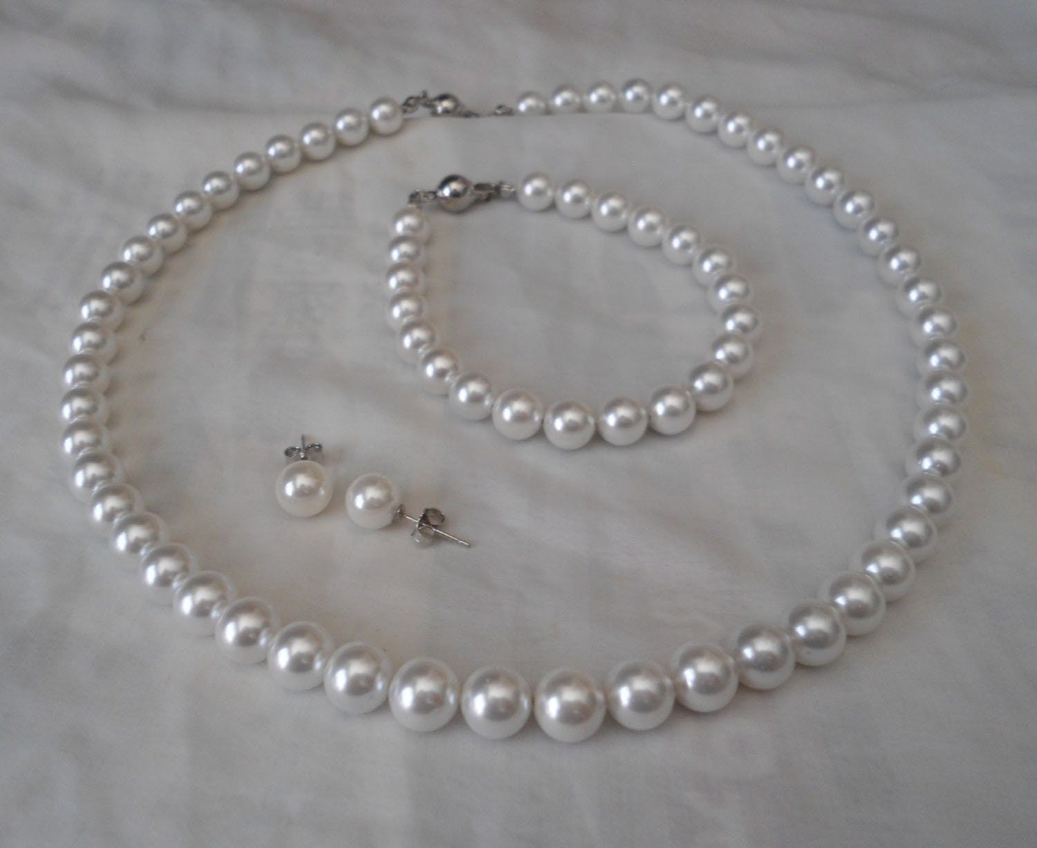 Timeless Elegance: Adorn Yourself with Pearl Jewelry Sets