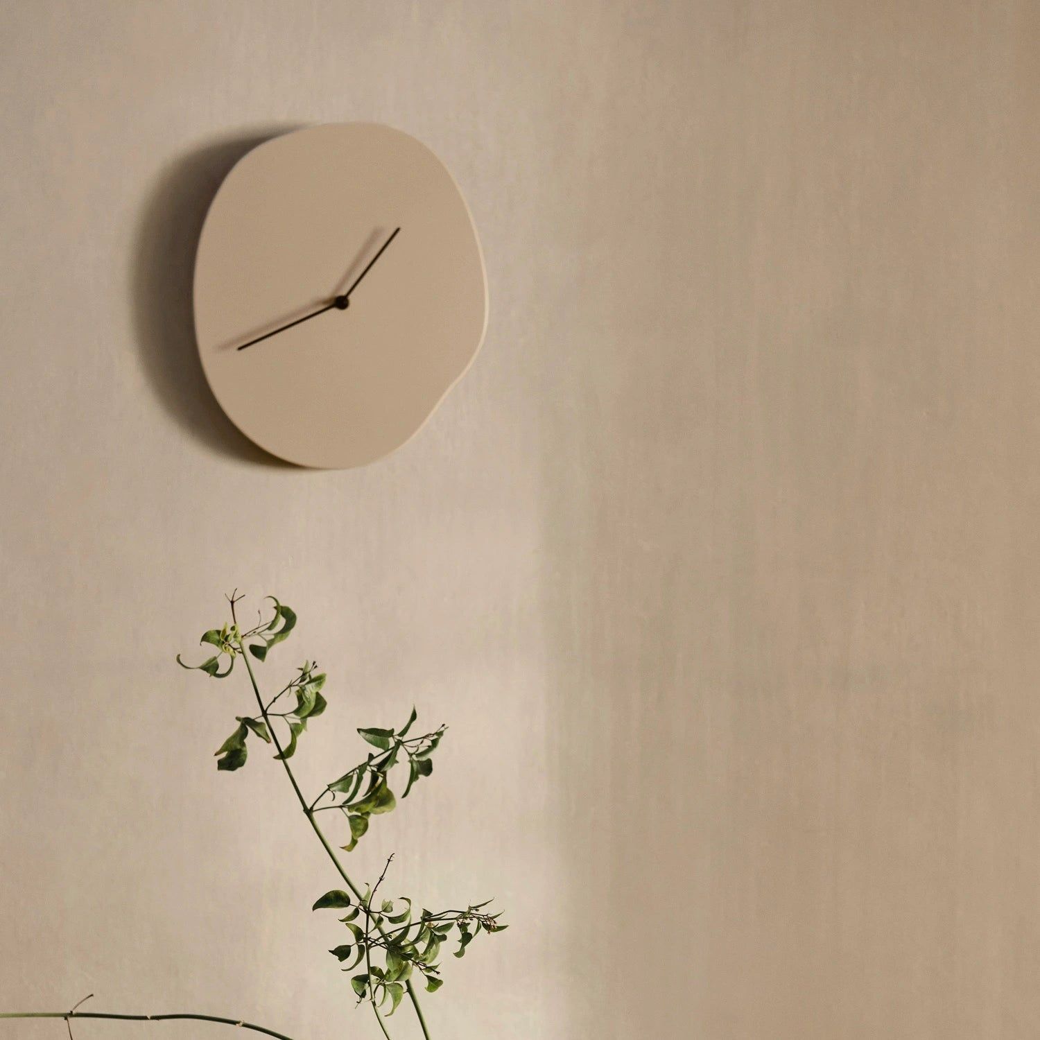 Keep Time in Style: Choosing the Perfect Wall Clock Designs