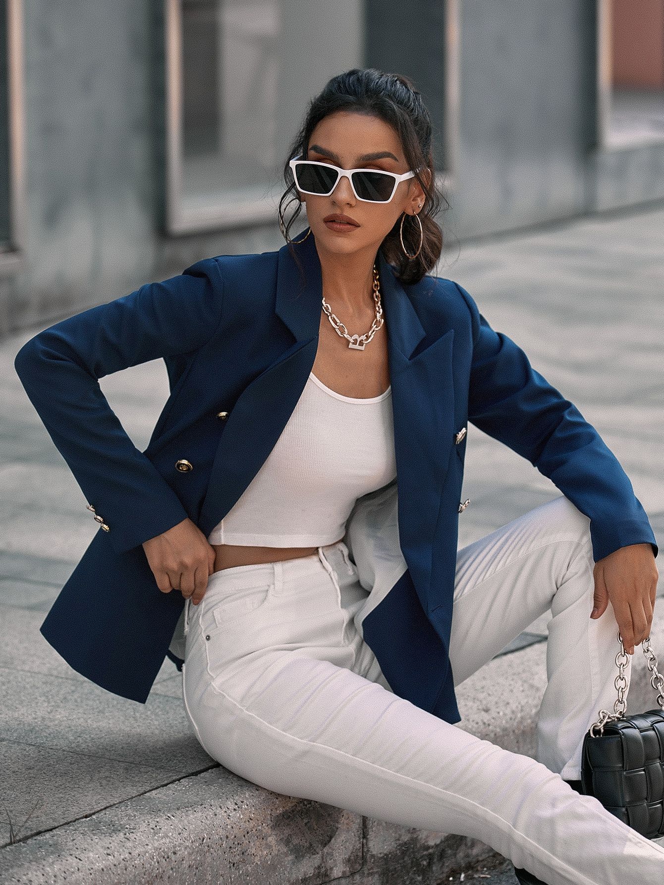 Effortless Elegance: Elevating Your Look with Blue Blazers