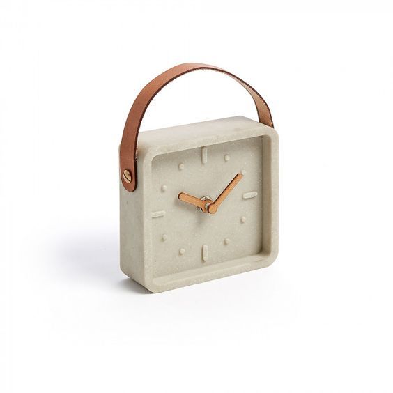 Timekeepers with Style: Adorn Your Walls with Square Clocks
