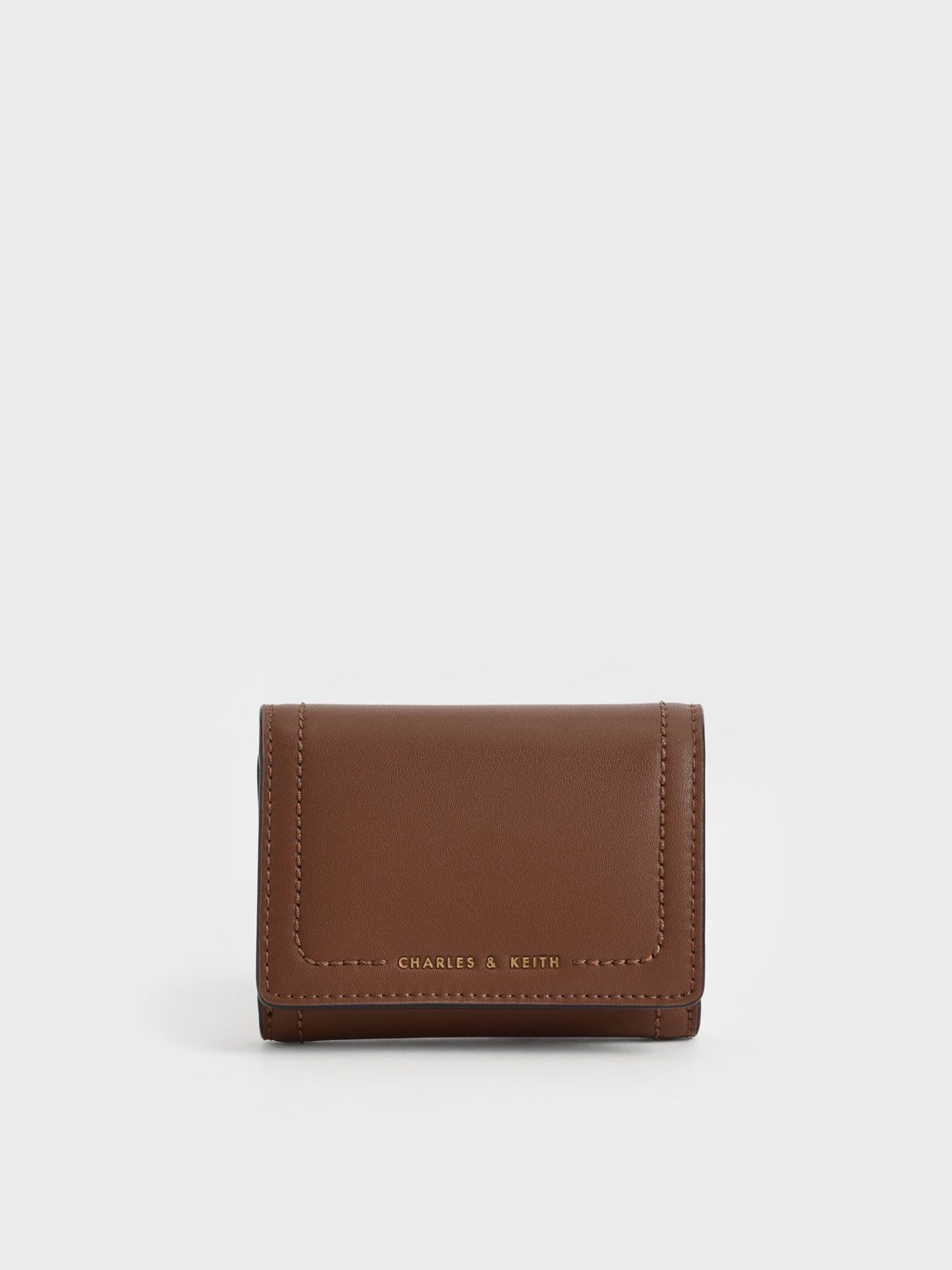 Compact Chic: Keep Your Essentials Handy with Small Wallets