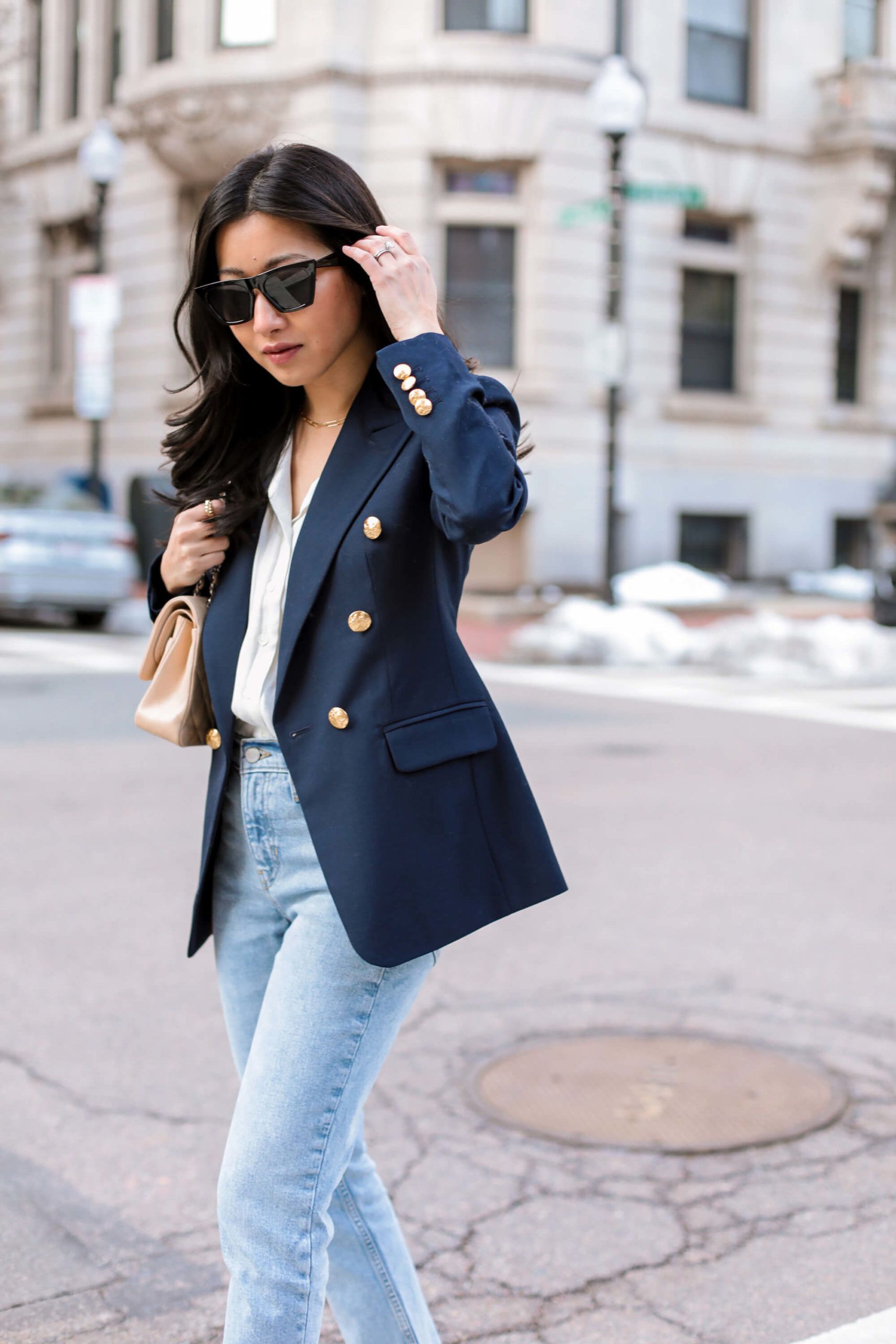 Effortless Style: Pairing Your Blazer with Jeans