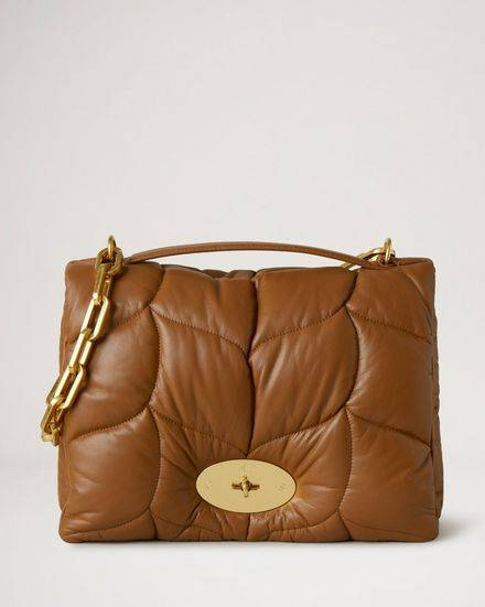 Luxurious Touch: Elevate Your Look with Best Mulberry Bags