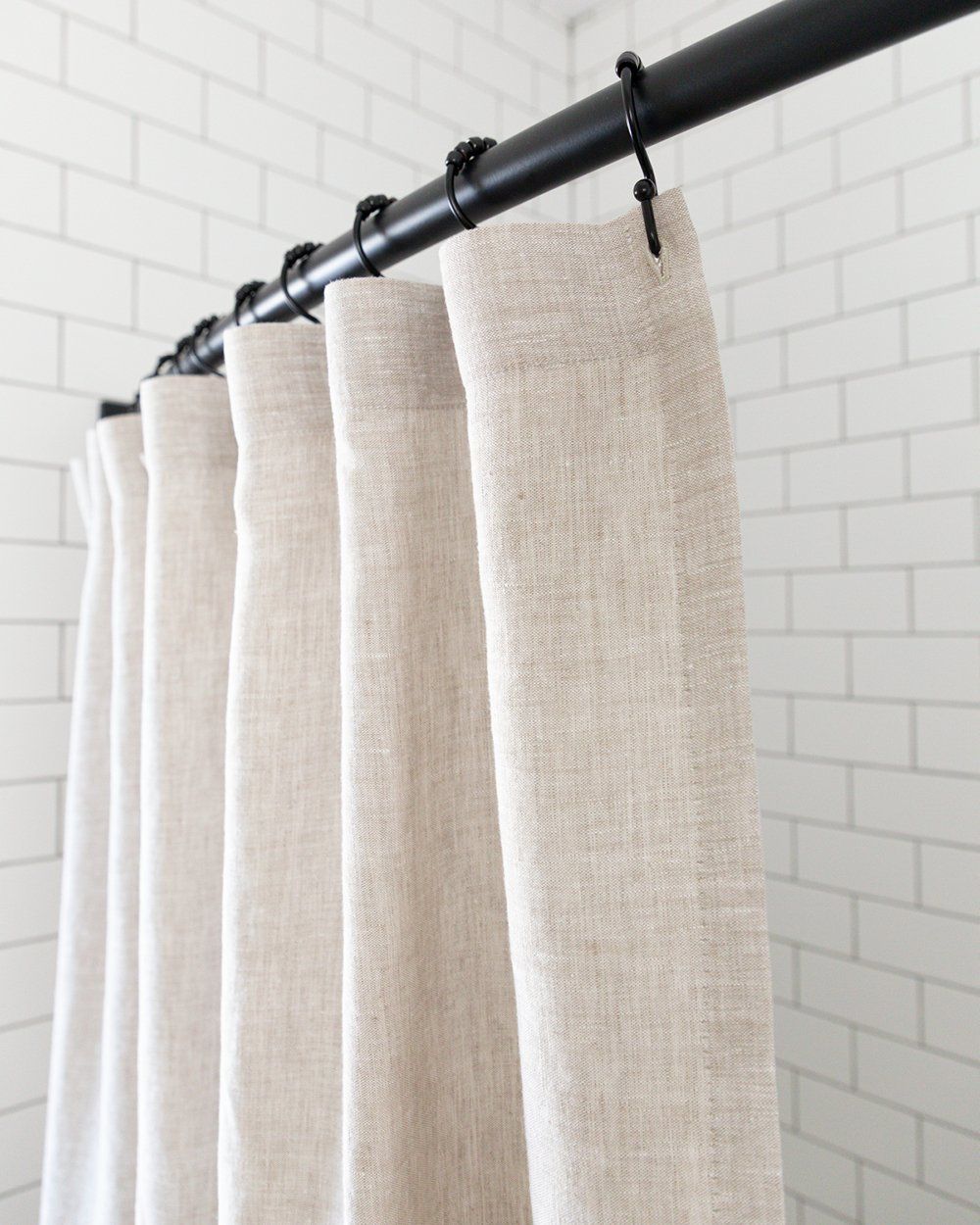 Bathroom Curtains: Adding Style and Privacy to Your Space