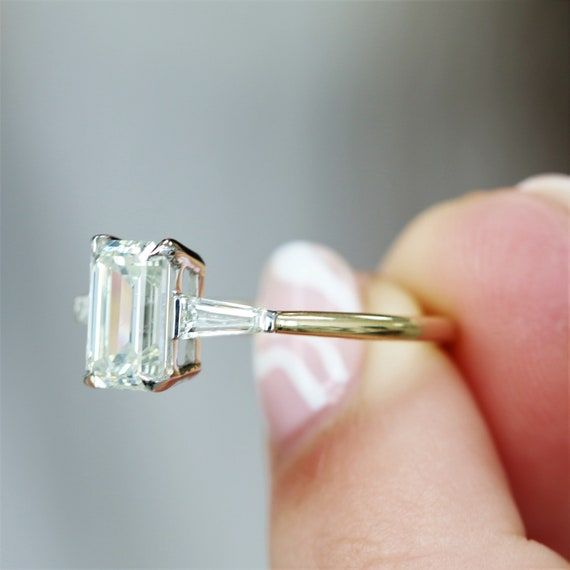 2 Carat Diamond Rings: Timeless Elegance and Luxury in Every Sparkle