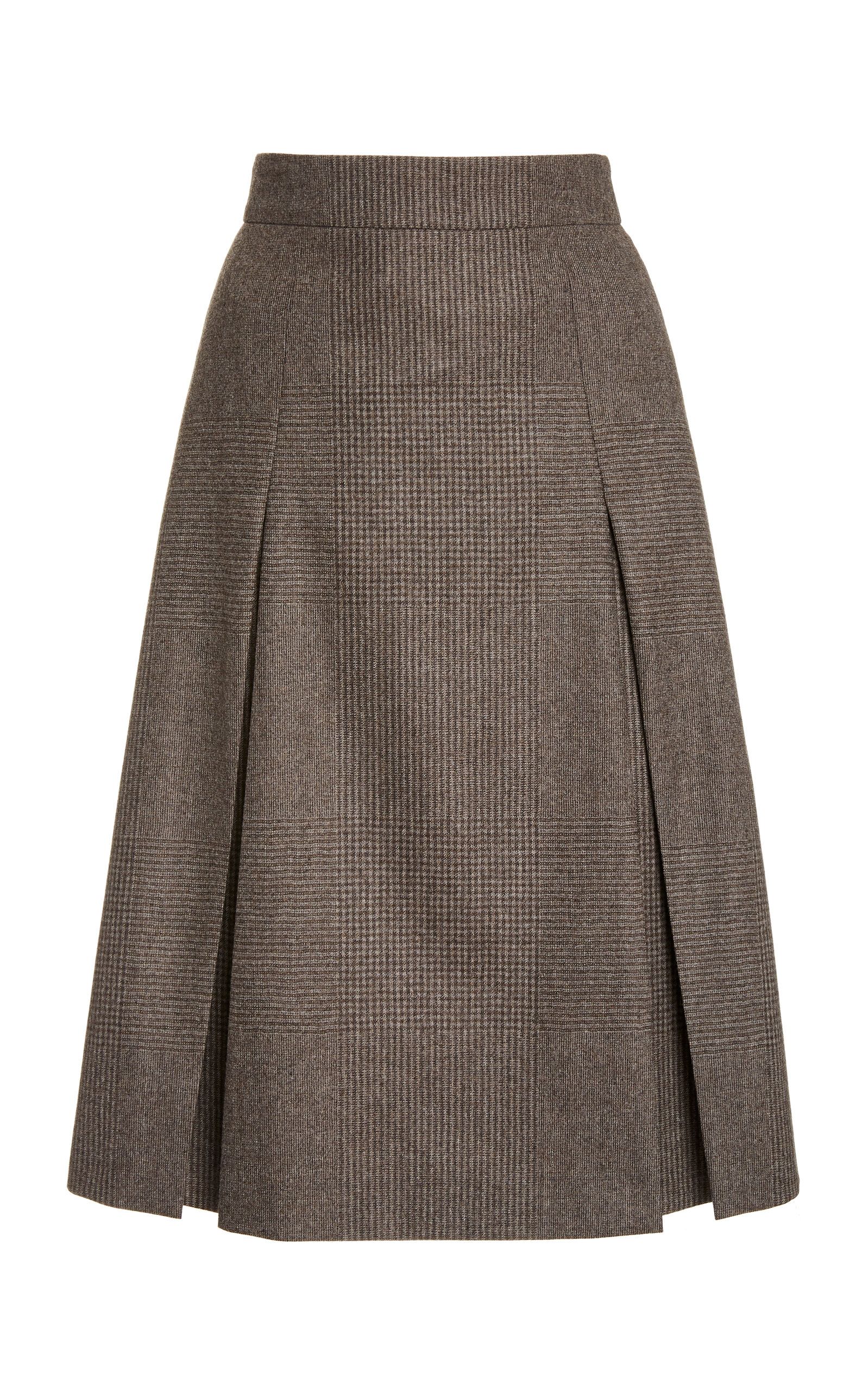 Wool Skirts: Cozy and Chic Staples for Winter
