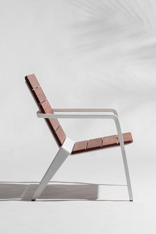 Metal Chairs: Modern and Industrial Seating Solutions