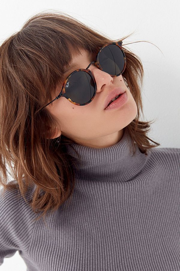 Round Sunglasses: Adding Retro Charm to Your Eyewear Collection