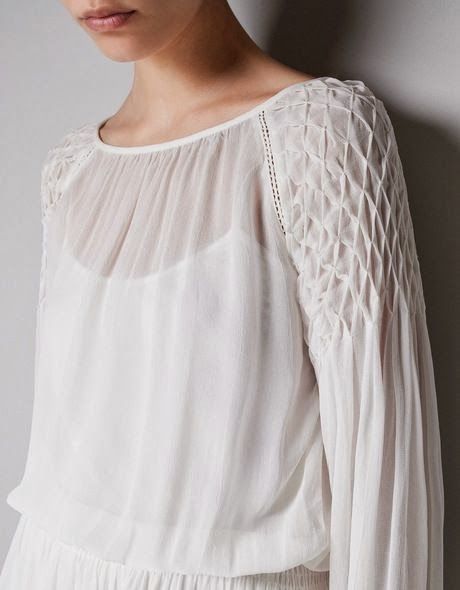 White Tunic Tops: Classic and Versatile
Tops for Effortless Style