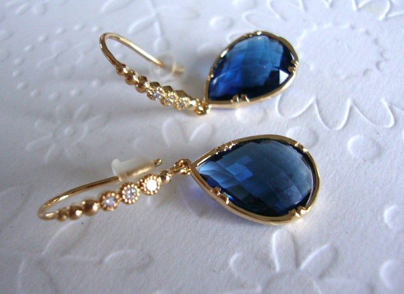 Sapphire Earrings: Timeless and Elegant Accessories for Every Occasion