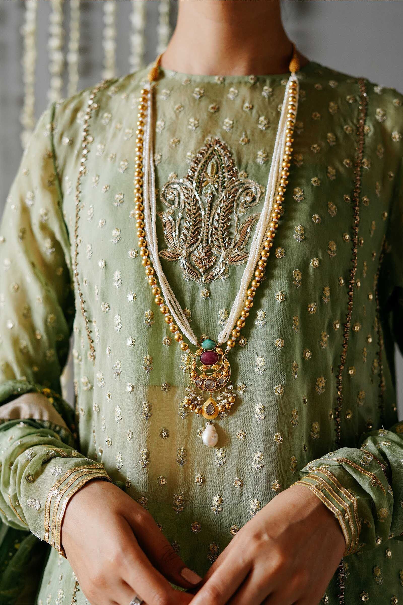 Elegant Ethnic Ensembles: Exploring Ethnic Salwar Kameez Designs