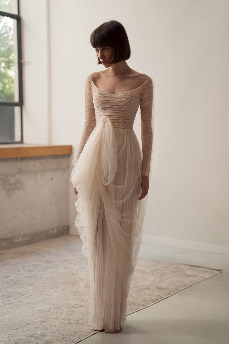 Whimsical Romance: Styling Tips for a Tulle Dress