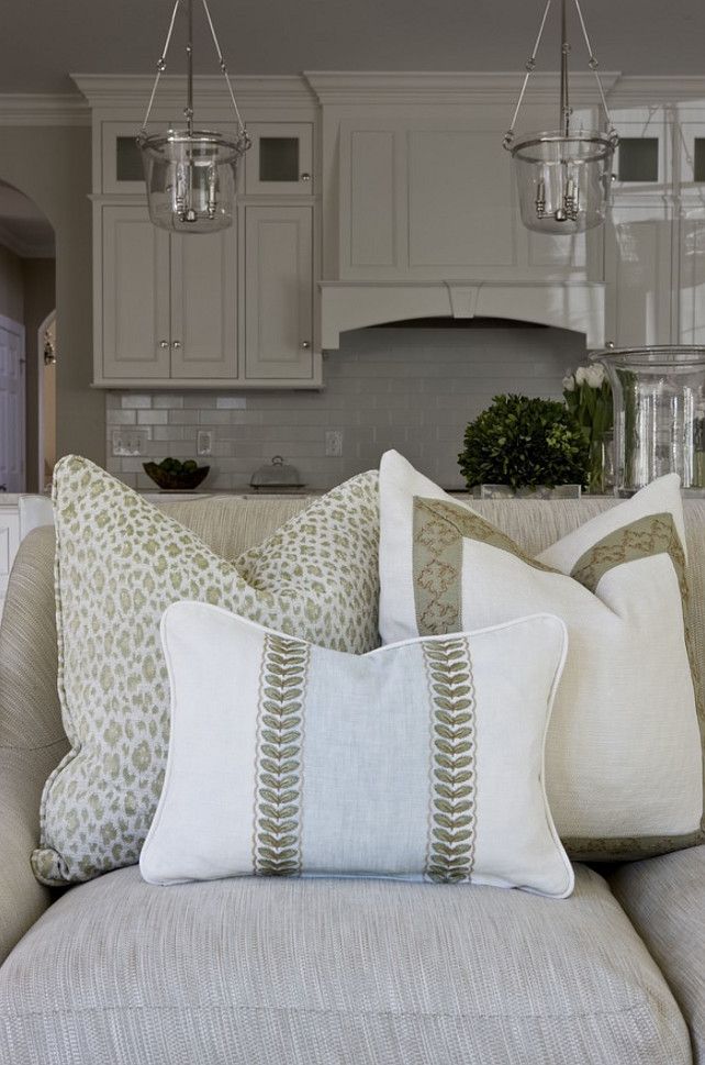 Designer Pillows: Adding Luxury to Your Living Space