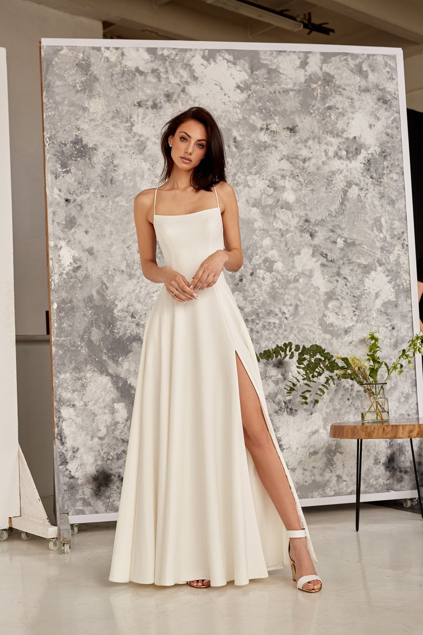Floor-Length Fabulousness: Dresses That Make a Statement