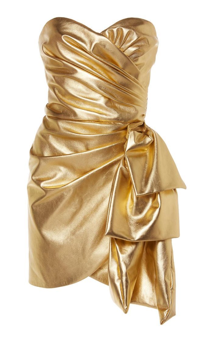 Golden Glamour: Shine Bright in Stunning Gold Dresses