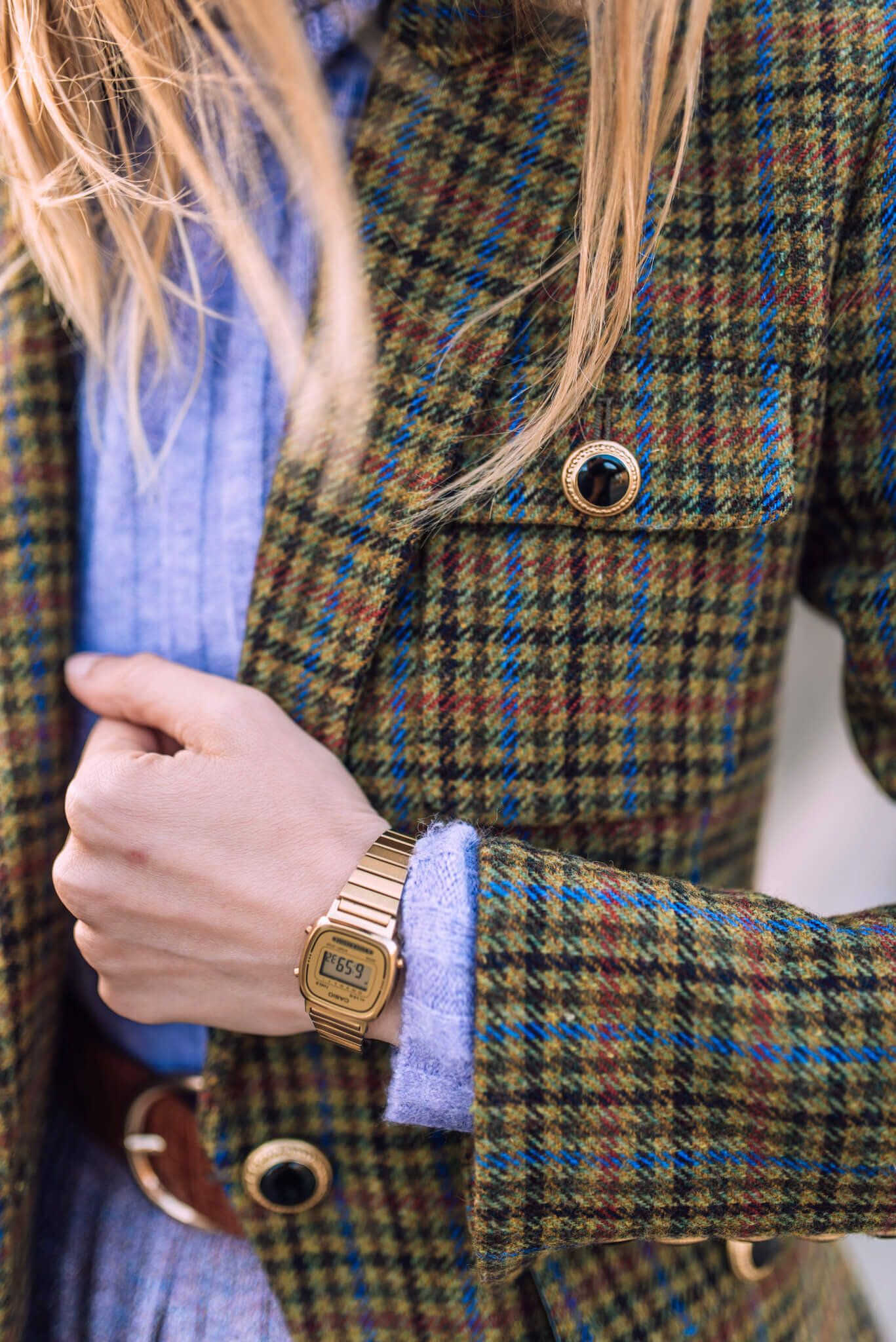 Classic Sophistication: Elevate Your Look with Tweed Blazers