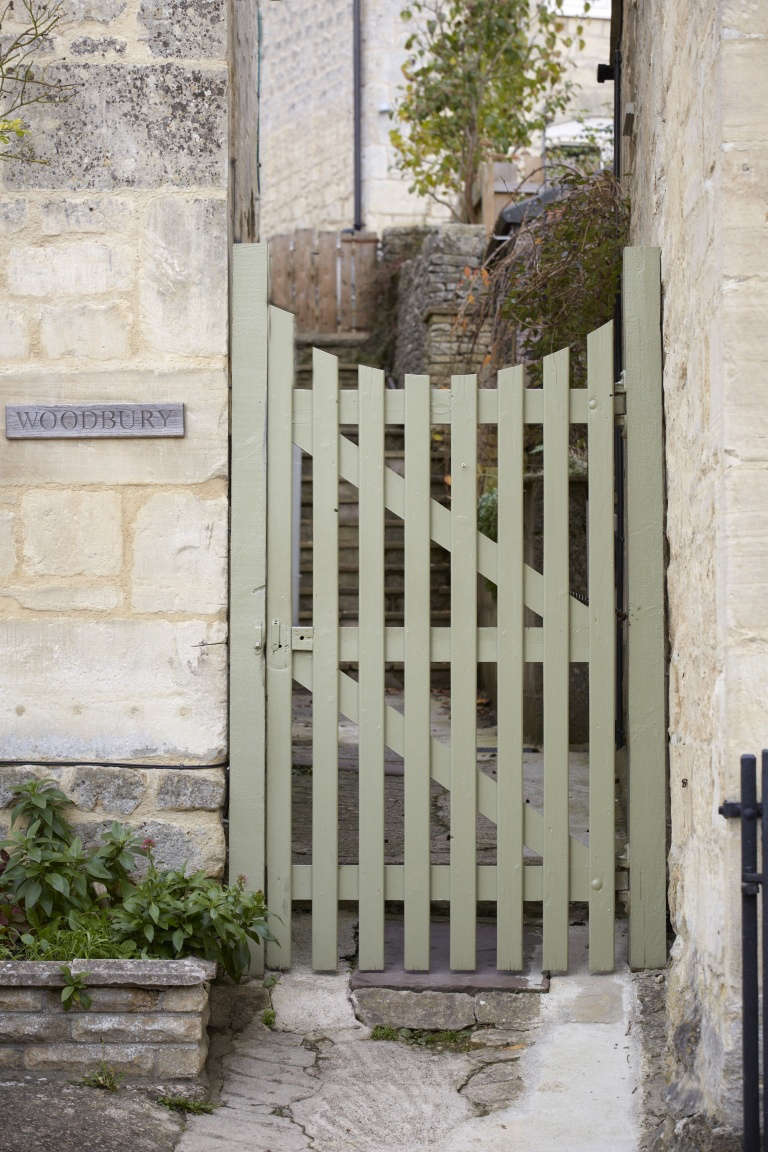 Garden Gate Designs: Creating a Welcoming Entrance to Your Outdoor Oasis