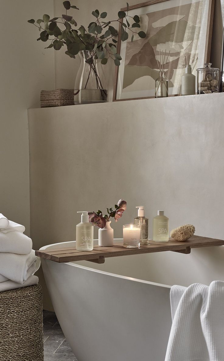 Luxurious Essentials: Elevate Your Bath Space with Stylish Accessories