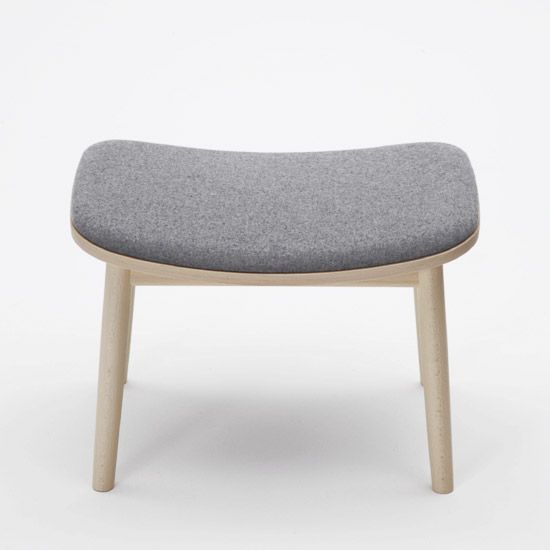 Compact Comfort: Small Chairs for Cozy Spaces
