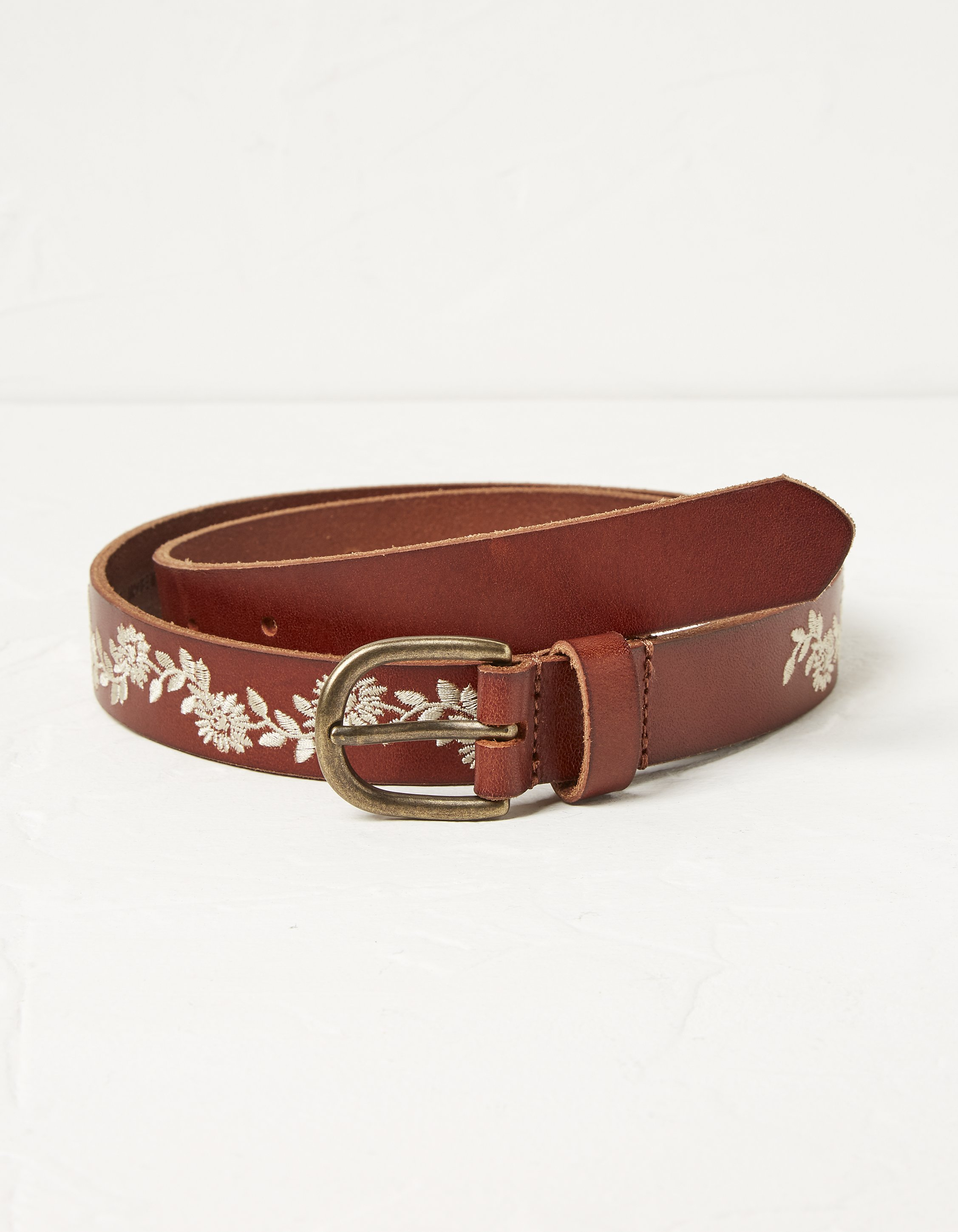 Fashion Forward: Elevate Your Look with Belts for Women
