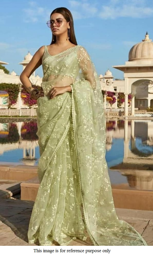 Bollywood Glamour: Drape Yourself in Bollywood Sarees